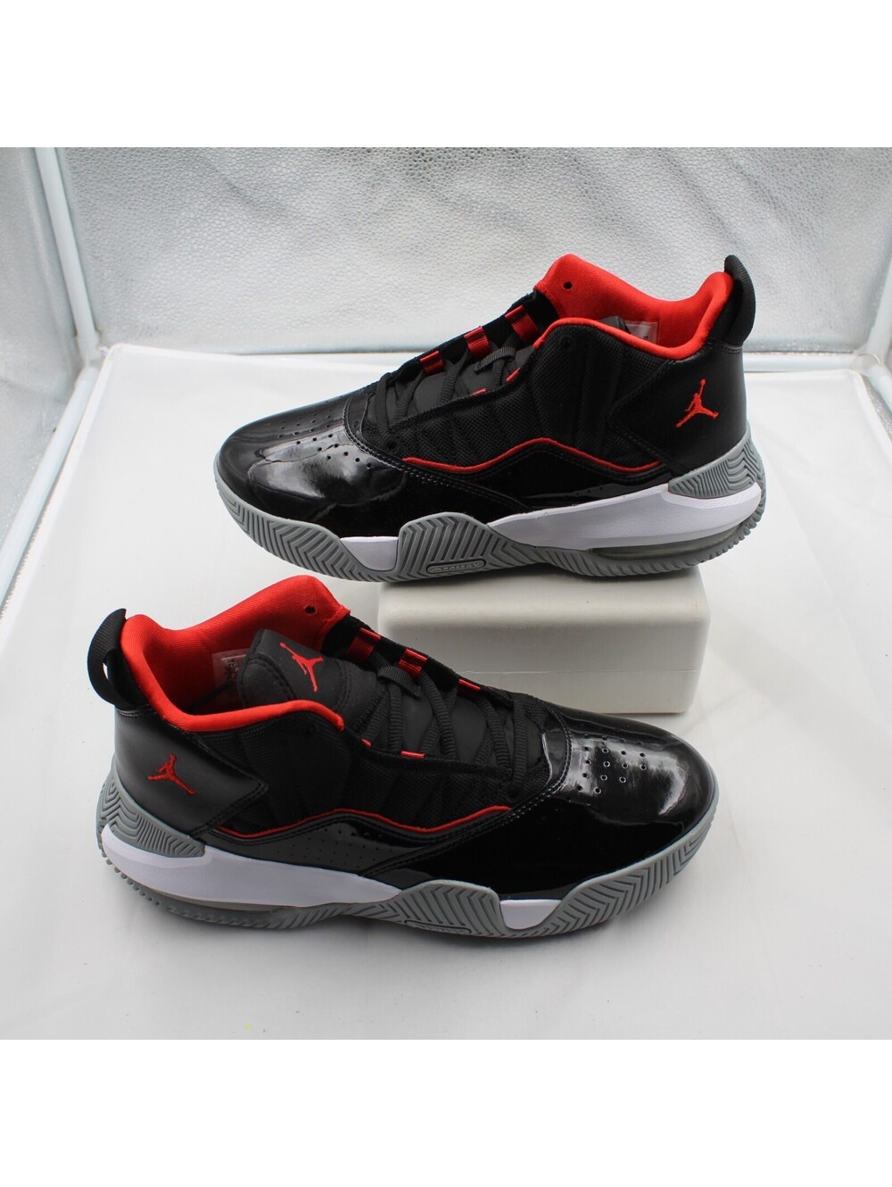 Nike Air Jordan Stay Loyal Size 7Y Youth Basketball Shoes Sneaker Bred Black Red